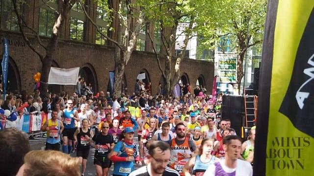 LONDON MARATHON - SPOT THE BEST DRESSED смотреть онлайн