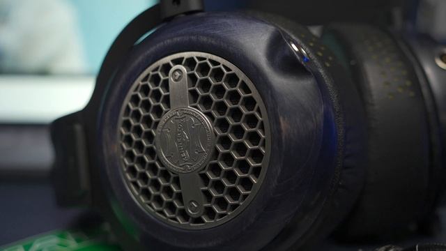 ОБЗОР российских наушников с необычным звуком Kennerton Vali смотреть онлайн