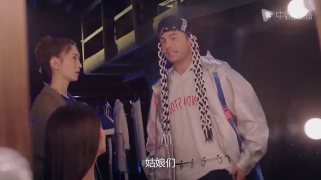 我在北京等你 17 | Wait In Beijing 17（江疏影、李易峰、蒋梦婕、胡宇威 领衔主演） смотреть онлайн