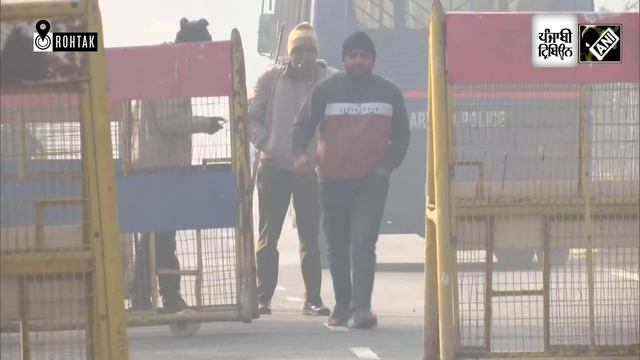 Dera Sacha Sauda head Gurmeet Ram Rahim Singh released from Rohtak jail on 40-day parole смотреть онлайн