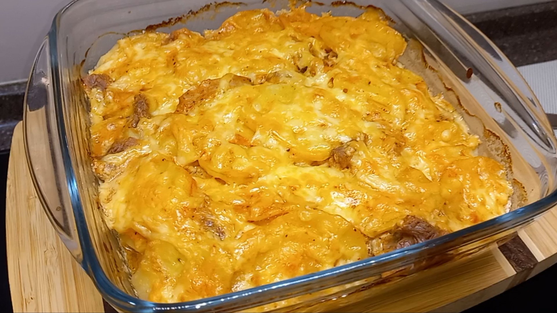 КУРИЦА с КАРТОШКОЙ в духовке по НОВОМУ Это Вкусно, просто и быстро! Вкусный ужин смотреть онлайн