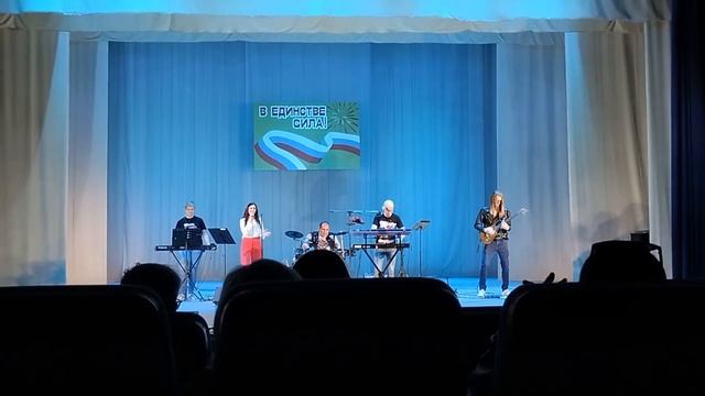 #VLOG 17 октябрь | мало съёмок | сходили на концерт смотреть онлайн