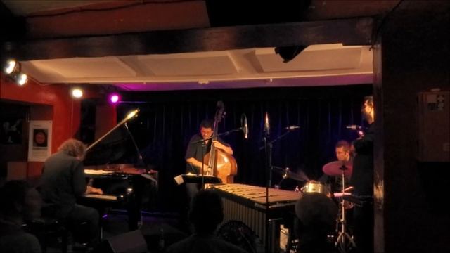 Un dia bonito (M. Strucken), Matthias Strucken, Milt Jackson Project, Jazzclub Hannover 28.10.22 смотреть онлайн