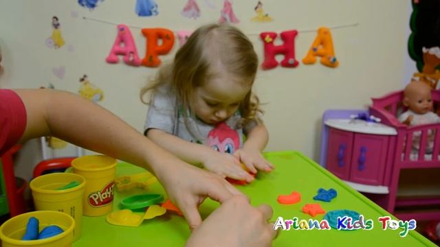 Играемся пластилином Play Doh с формочками | We play with Play Doh plasticine and molds смотреть онлайн
