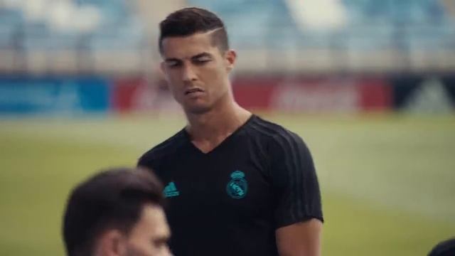 Наконец то дождались!!! Ronaldo оценил новую FIFA 2018 смотреть онлайн