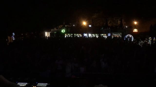 HONEY DIJON drops "Ain't Nobody" @ MATINEE FEST 2021| Grotto klabing смотреть онлайн