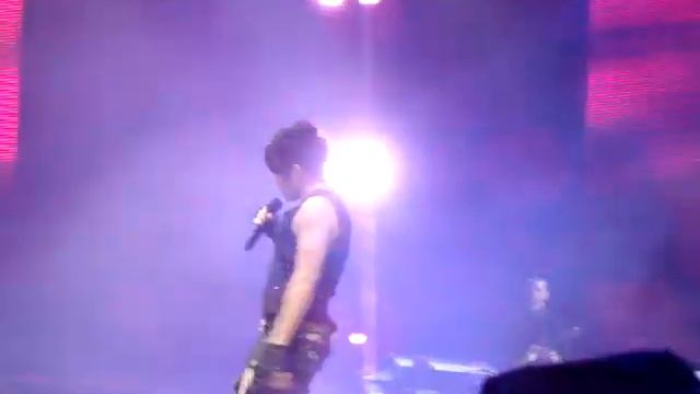 Adam Lambert (David Bowie's FAME~Tampa, Florida 7-28-09) смотреть онлайн