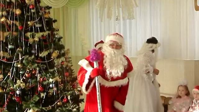 Утренник в детском саду . Новый год 2010-2011. смотреть онлайн