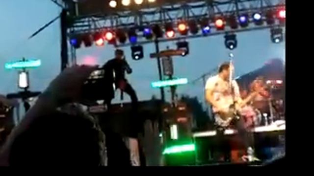 Skillet - "The Last Night" - Awakening Fest смотреть онлайн