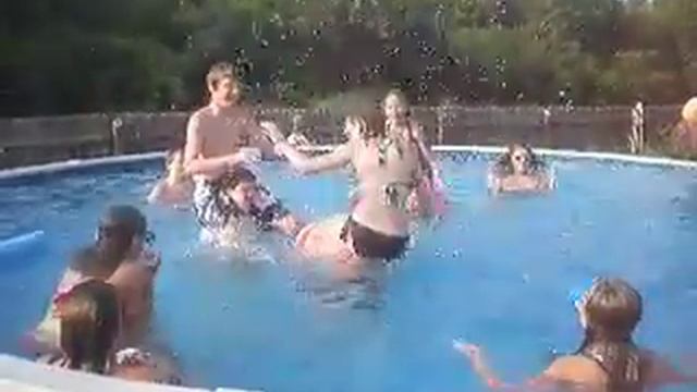 We Got the Party With Us смотреть онлайн