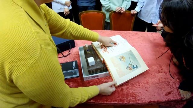 Интерактивная экскурсия Библиотека взгляд изнутри смотреть онлайн