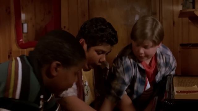 ЖИРОБАСИКИ захватили лагерь для толстяков и решили скормить вожатых медведям смотреть онлайн