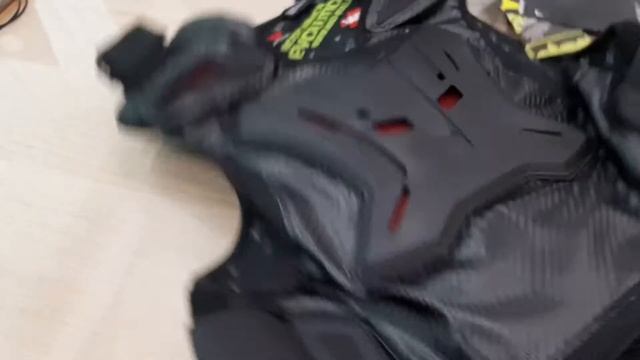 Мотожилет MadBull Evolition смотреть онлайн