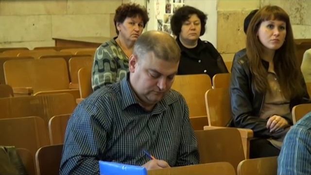 О горячей воде и не только.. глава города С. Кисляков провёл встречу с предцехкомами смотреть онлайн
