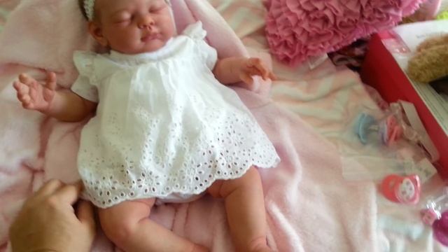 Christina'sReborns - Lucy wearing a new spring outfit to show off her full legs! смотреть онлайн