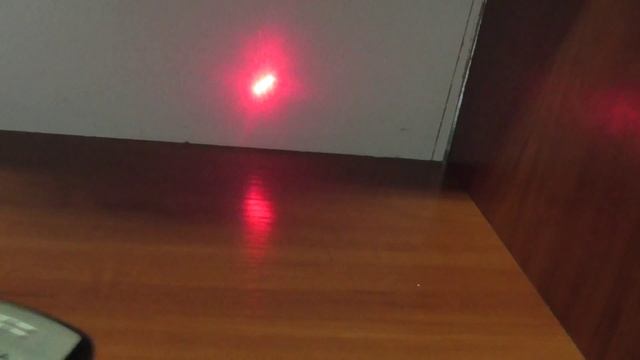 Nokia 1100 с лазером. Забавно смотреть онлайн