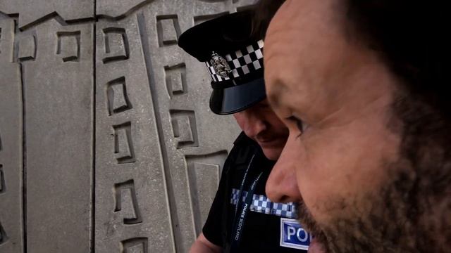 Harassed By The Police Today And Last Week At Scottish Parliament On Guerilla TV Channel смотреть онлайн