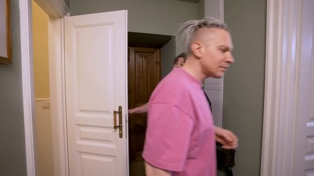 Московская профессорская квартира | антиквариат в интерьере | расселенная коммуналка | Рум Тур смотреть онлайн