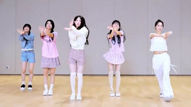 ILLIT - "What is love" Dance Practice [MIRRORED] смотреть онлайн