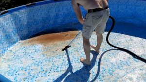 Как почистить бассейн после зимы