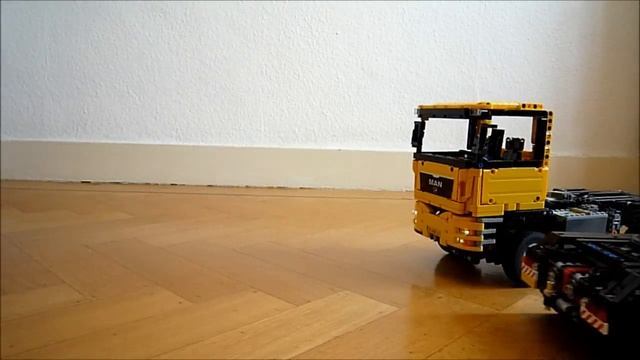 Lego MAN TGX 4x4 and 8x4 смотреть онлайн