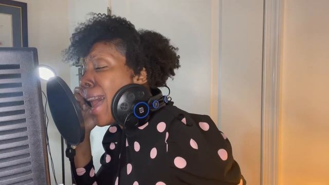 Tuesday Tunes with Tish! #TTWT "That Name" by Yolanda Adams смотреть онлайн