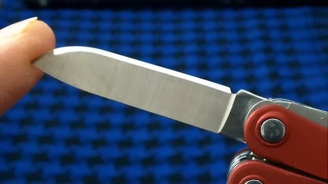 Маленький мультитул Leatherman Squirt PS4