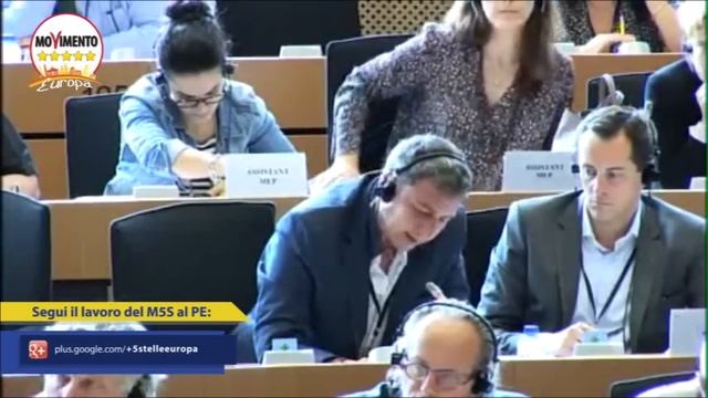 SENZA POTERE DI CRITICA смотреть онлайн