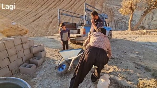 Helping the emperor to the homeless children and building a shelter