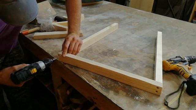 Журнальный стол из спила вяза и эпоксидной смолы. Часть 3 смотреть онлайн