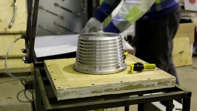 Вакуумная формовка полистирола 0,48 мм по алюминиевой форме.