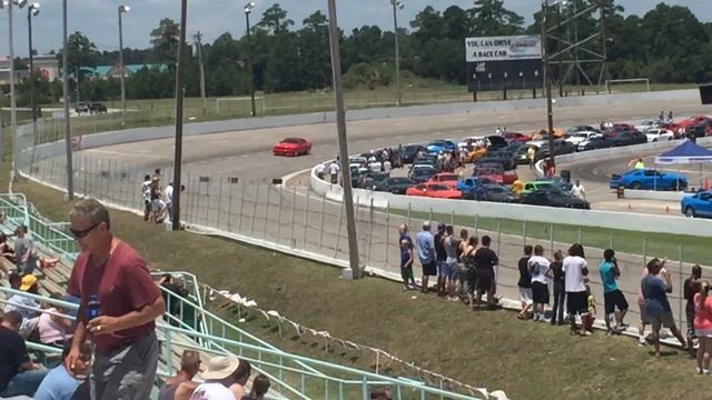 Running my car at track day mustang week 2015 смотреть онлайн