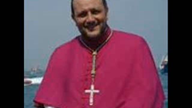 Un pensiero sul matrimonio dell'arcivescovo di Pescara Penne смотреть онлайн