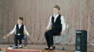 Песня «Смуглянка» на ложках