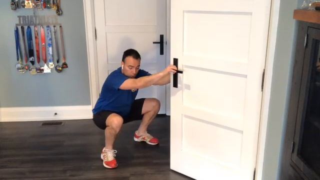 Door Squats for Knee Pain and Mobility in Seniors - This One Works смотреть онлайн