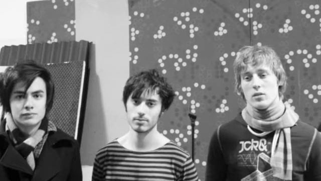 The Mash covering The Strokes' "Last Night". Dead Similar! смотреть онлайн