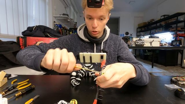 КАК СОБРАТЬ БЮДЖЕТНЫЙ FPV ДРОН В 2024 - ТЕСТ MEPS SZ2306 1950kv смотреть онлайн