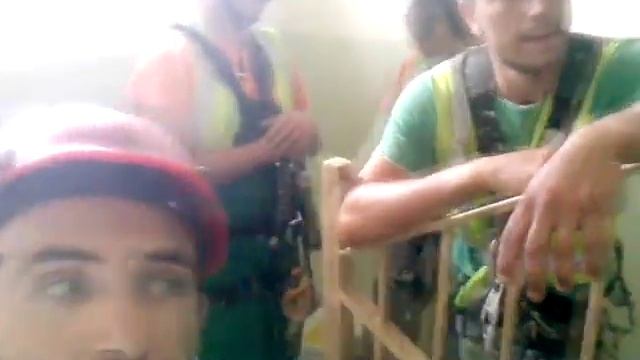 Сладость жизни промышленного альпиниста в Польше смотреть онлайн