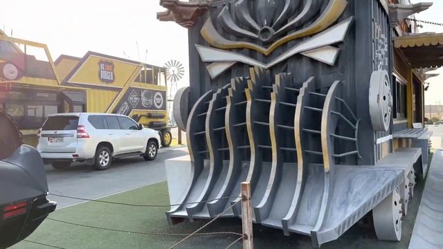 Фудтрак-парк Last Exit #dubai #food #youtube #lastexit #travel #follow #uae