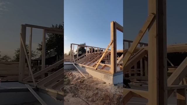 Как собрать каркасные стены 91м² на плитном фундаменте. Корректировка фундамента стойками каркаса. смотреть онлайн