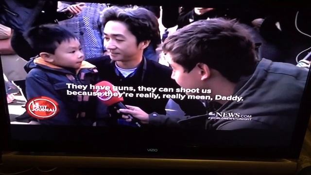Paris father to don: they have guns but we have flowers смотреть онлайн