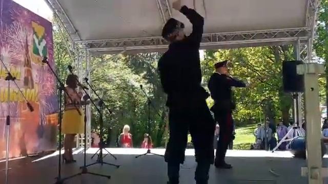 Казаки порвали зал на выступлении