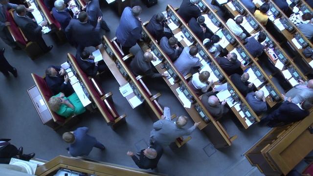 Неособисте голосування поправка до законопроекту 1208-1 Дейч за Сухого партія регіонів 02.07 смотреть онлайн