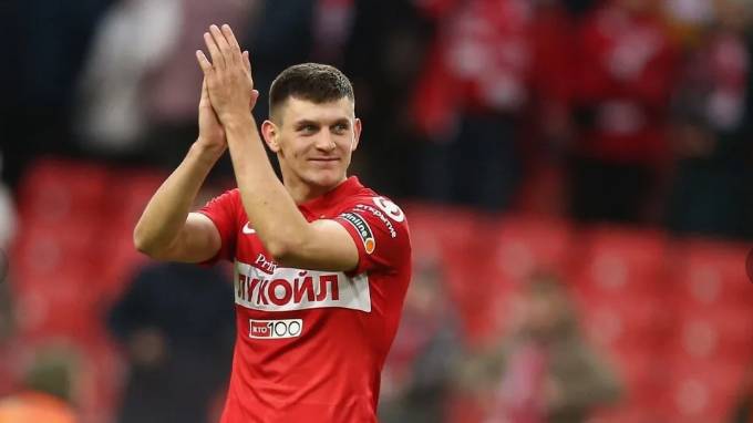 Даниил Хлусевич и его влияние на футболный мир смотреть онлайн