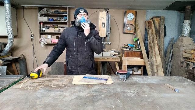 Настенные часы из дерева и смолы смотреть онлайн