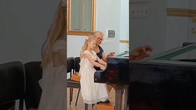 2022 Самый первый концерт.mp4 смотреть онлайн