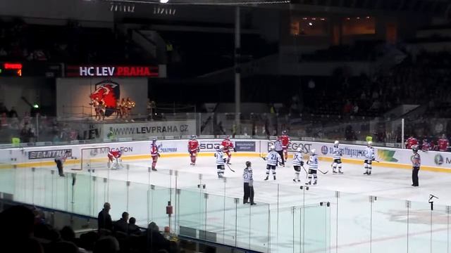 HC Lev Praha - Dynamo Moscow 21.9.2013 - poslední minuta utkání смотреть онлайн