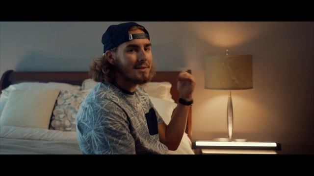 FALLING LEAVES (Official Music Video)