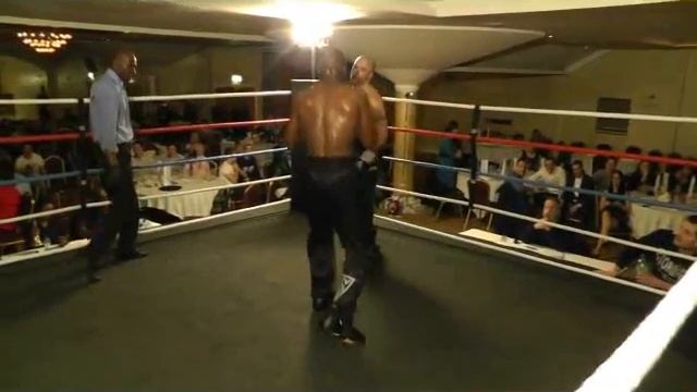 JAMES WALLIS V NIGEL THOMAS ISKA INTERCONTINENTAL KICKBOXING TITLE .swf смотреть онлайн