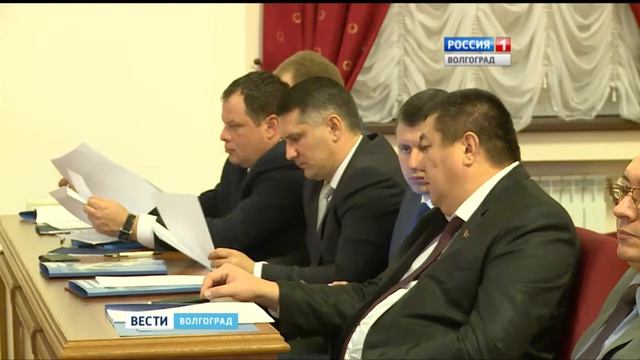 В числе актуальных для территорий – вопросы землепользования и экономического развития (Н.Семисотов смотреть онлайн